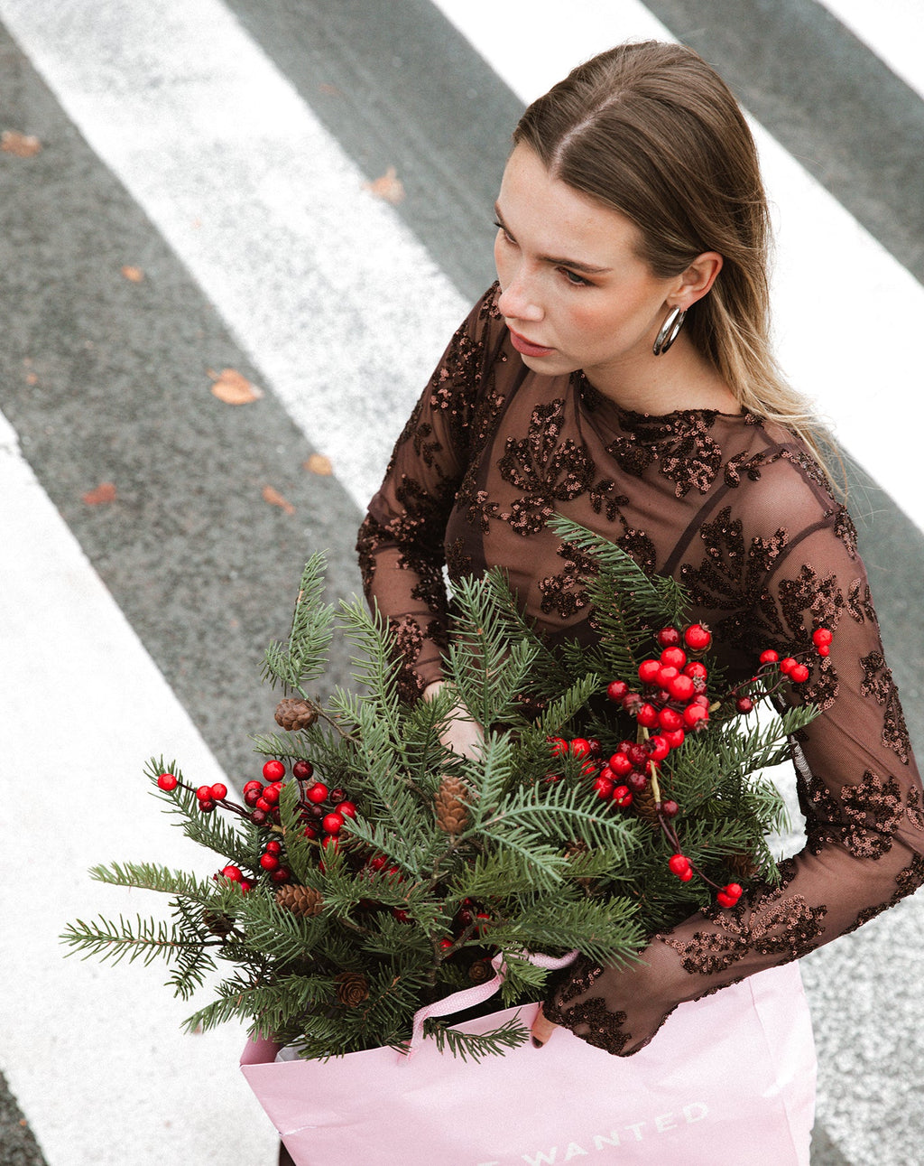 SEQUINS LEAF TOP BRUIN