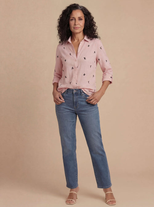 Women’s Lightweight Blouse – Timeless & Versatile Style
