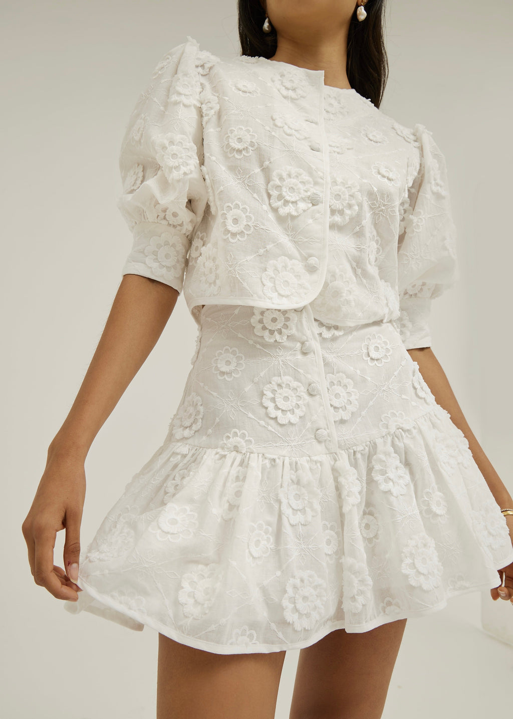 Laney 3D Floral Appliqué Skort | Island White