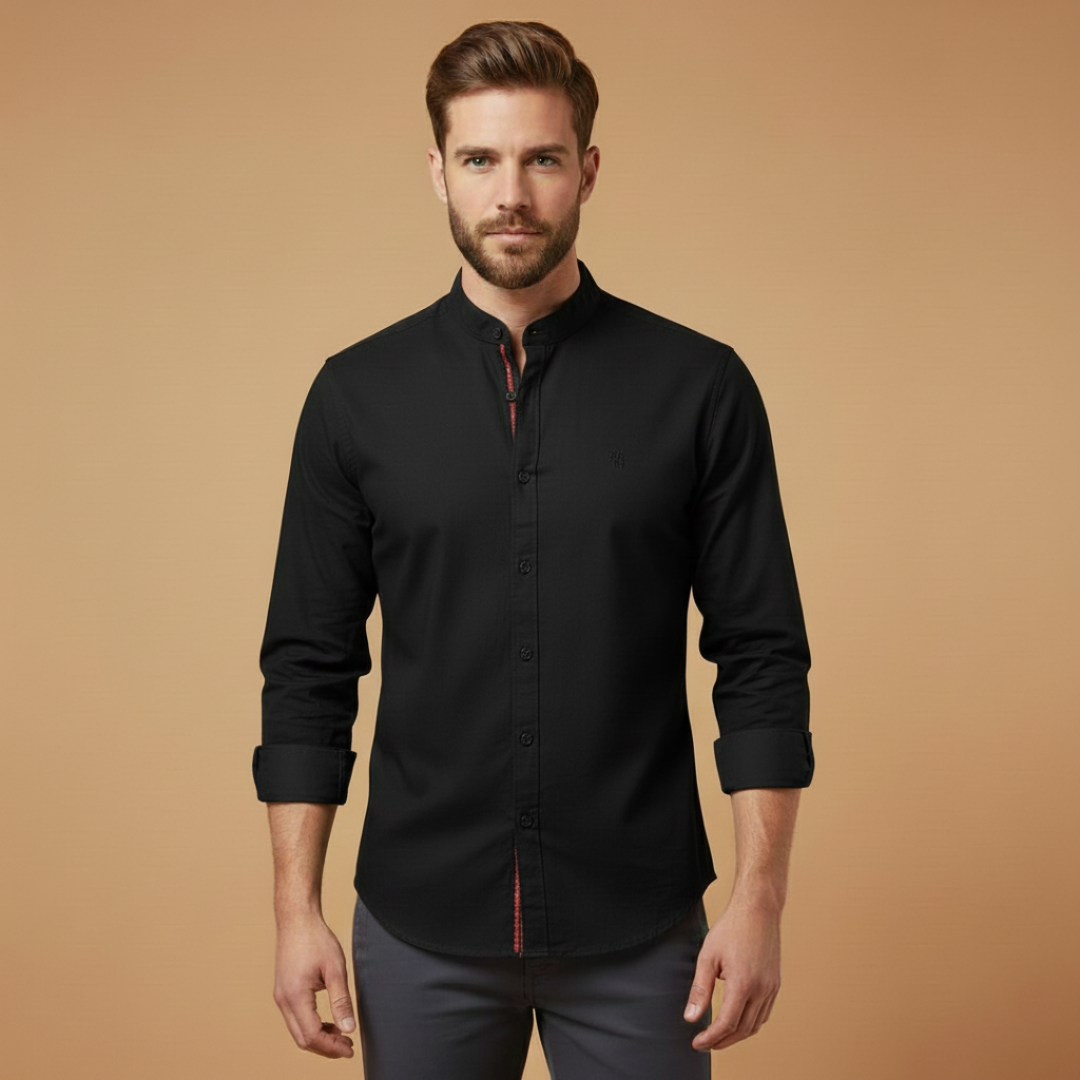 Men’s shirt with stand collar and button closure