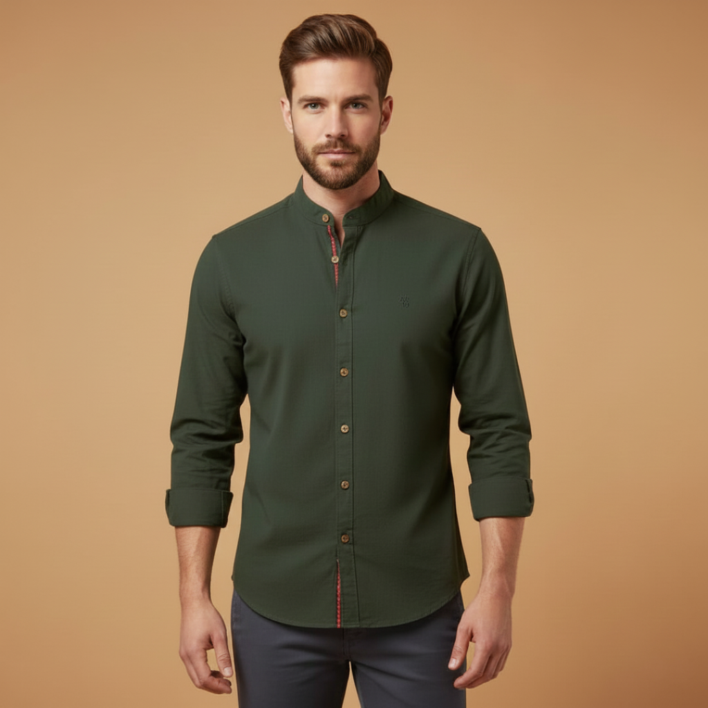 Men’s shirt with stand collar and button closure
