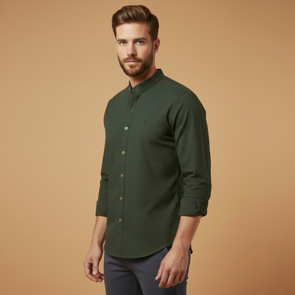 Men’s shirt with stand collar and button closure