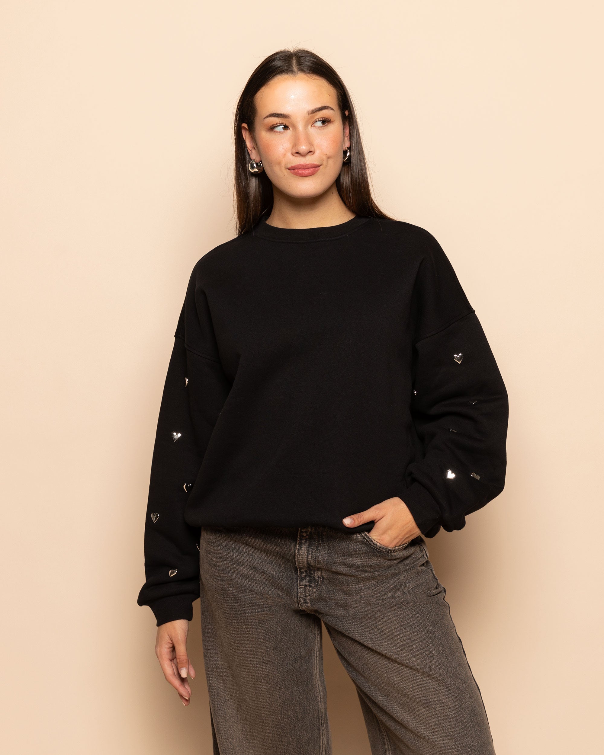 Gestructureerde sweater met hartmotief en studs