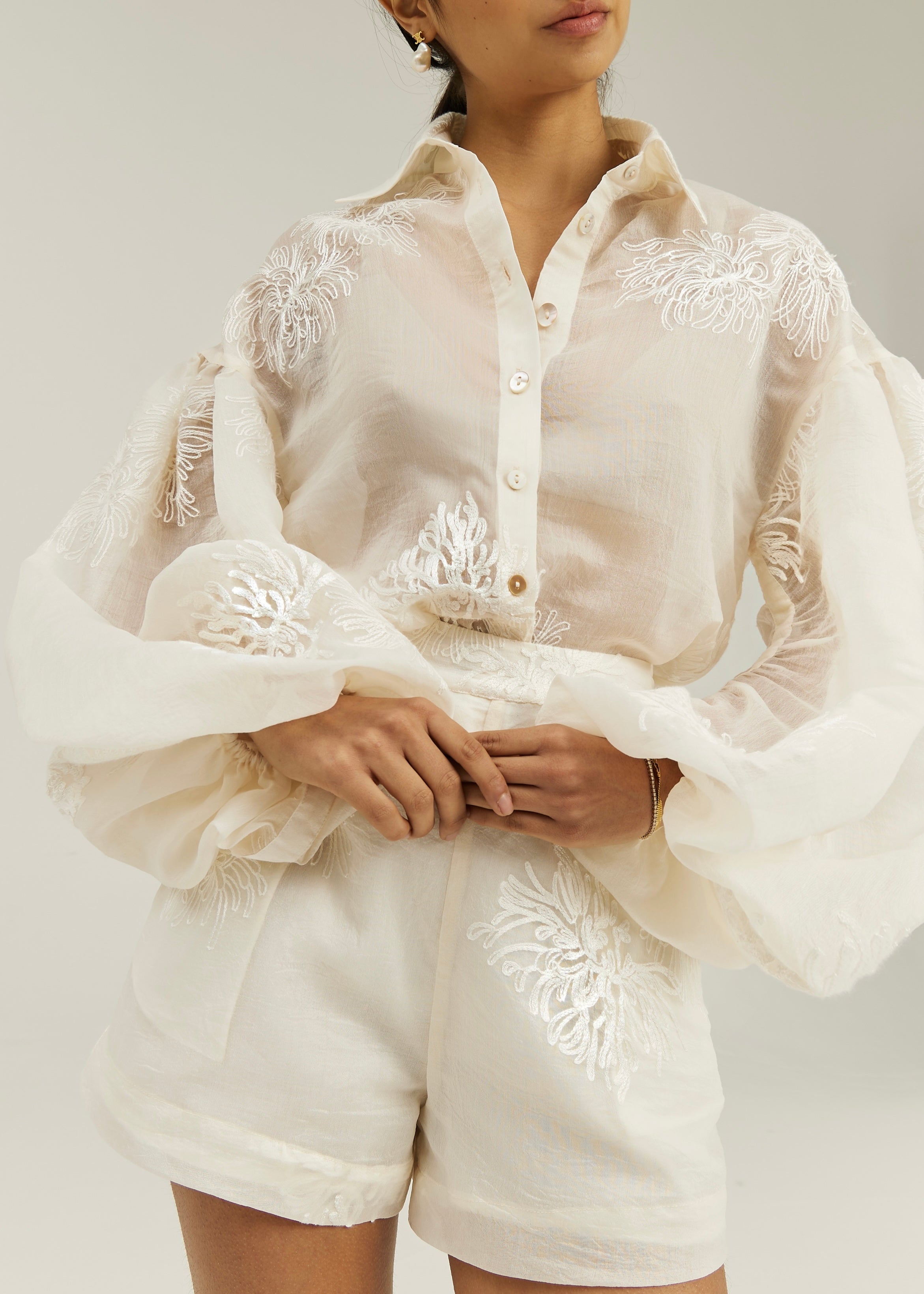 Sophia Embroidered Shorts | Vanilla