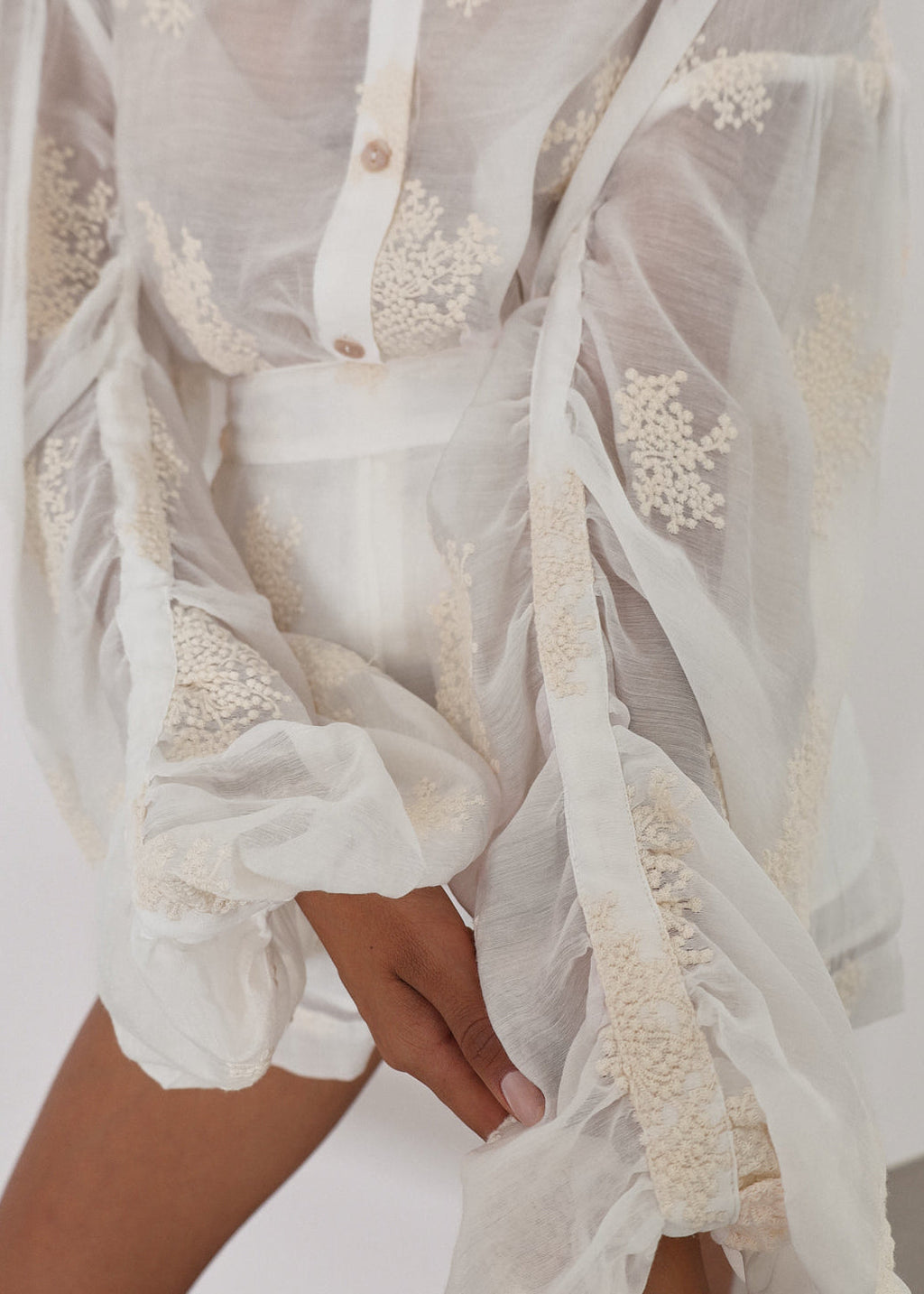 Nikki Embroidered Summer Day Shorts | Ivory