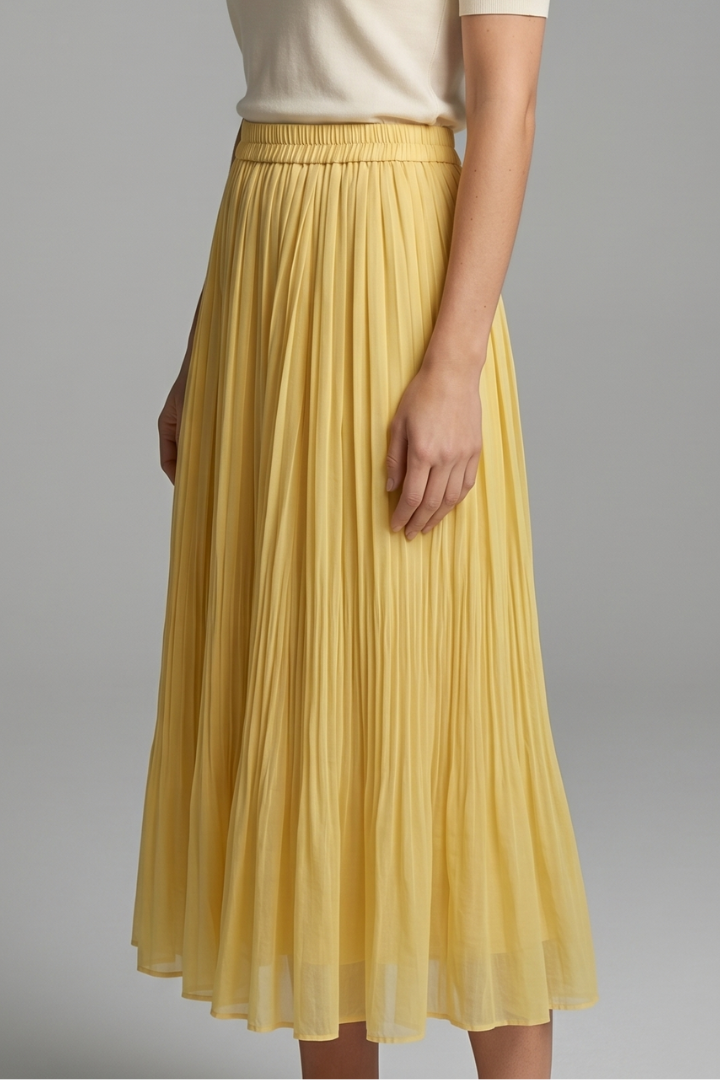 Women's Maxi Skirt with Elastic Waistband and Pleated Surface