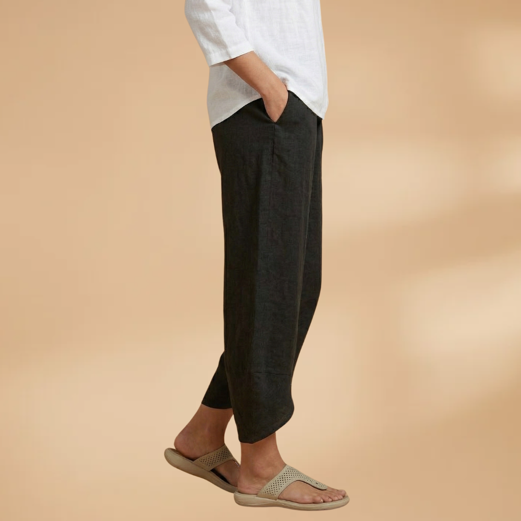 Women's Trousers with Tapered Legs and Elasticated Waist
